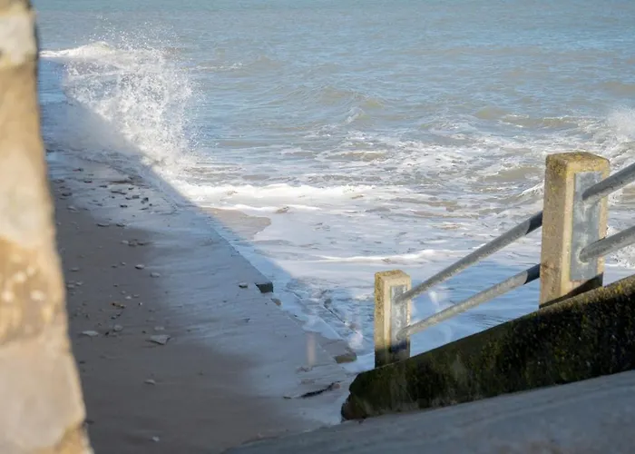 Le Bleu De L'ecume - Waterfront * Saint-Aubin-Sur-Mer (Calvados)